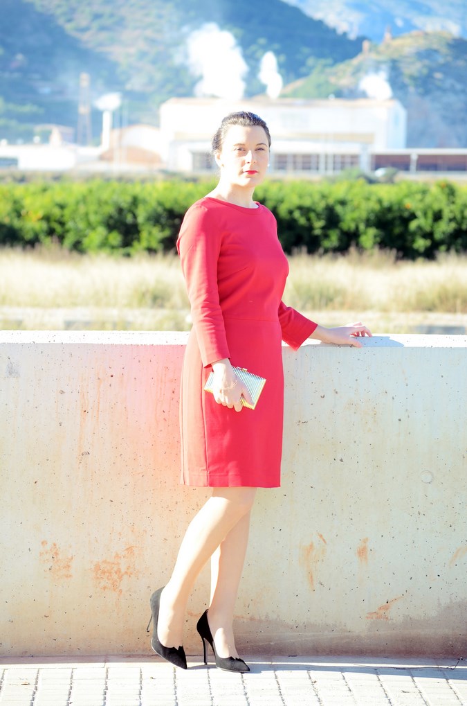 Lady in red & Magrid Bloggers Made In Spain 2016 _ Look_ Zapatos Magrit_mivestidoazul (1)