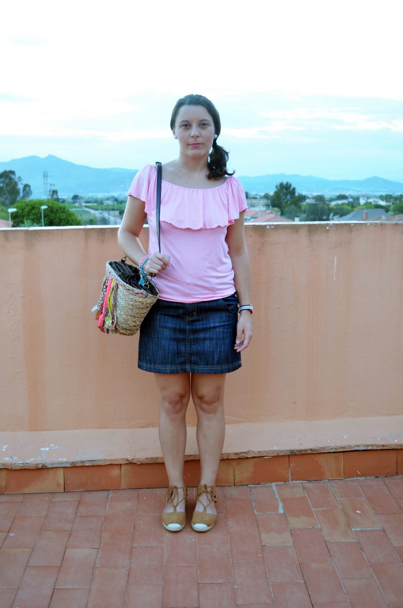 Camiseta rosa y mini capazo_look_verano_fashionblogger_mivestidoazul (1)