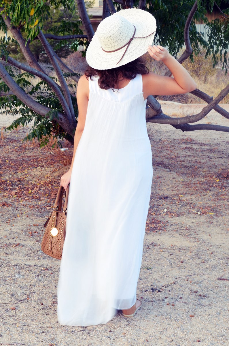Vestido largo blanco de seda_streetstyle_bloggerscastellon_fashionblogger_mivestidoazul (5)