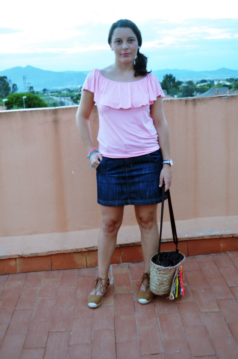 Camiseta rosa y mini capazo_look_verano_fashionblogger_mivestidoazul (4)