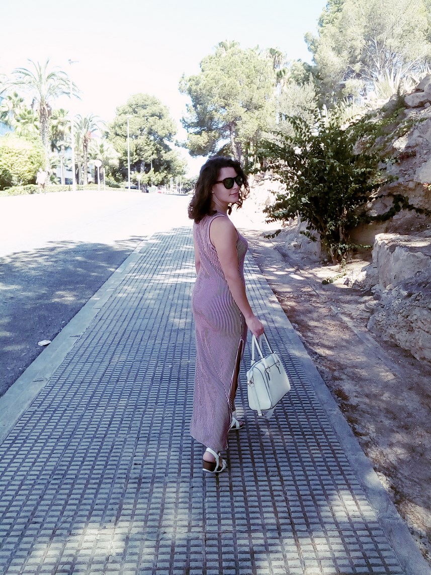 Maxi vestido con oberturas laterales _estampado rayas_ look_outfit_verano_mivestidoazul (27)